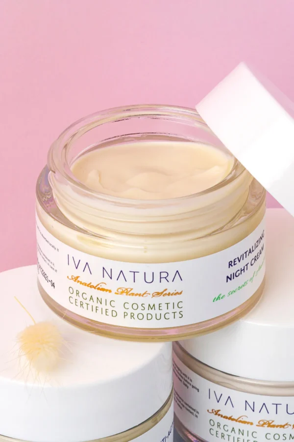 Iva Natura Revitalisierende Nachtcreme 50ml - Image 3