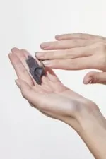 Iva Natura Poren verkleinernde schwarze Gesichtsmaske 250ml - Image 3