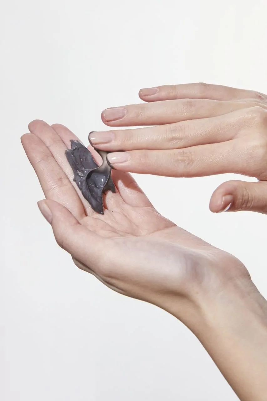 Iva Natura Poren verkleinernde schwarze Gesichtsmaske 250ml - Image 3